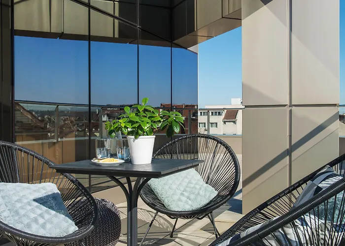 מלון Rosslyn Thracia 4*