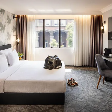 Rosslyn Thracia Hotel