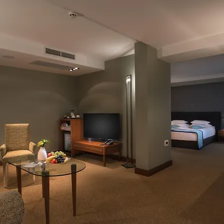 Hotel Rosslyn Thracia