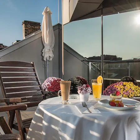 Hotel Rosslyn Thracia