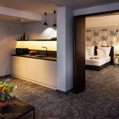 Rosslyn Thracia Hotel 4*