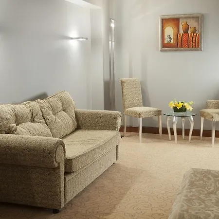 Rosslyn Thracia Hotel 4*