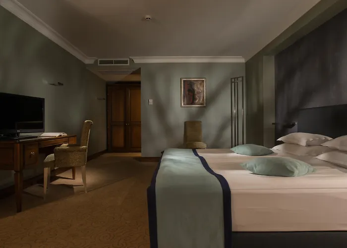 Хотел Rosslyn Thracia София