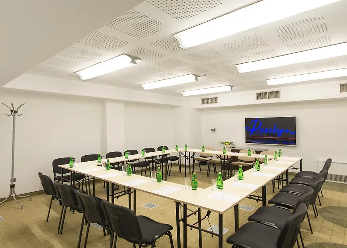 索非亚罗斯林拉西亚酒店 酒店