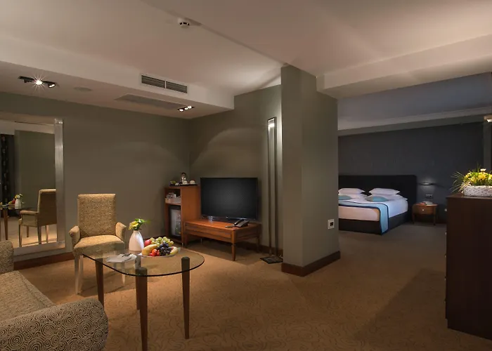 Hotel Rosslyn Thracia