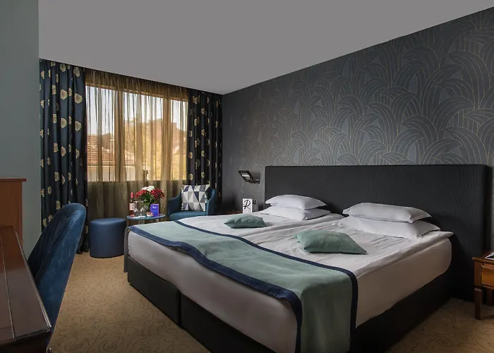 Rosslyn Thracia Hotel 4*